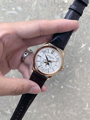 Patek Philippe complex function timing