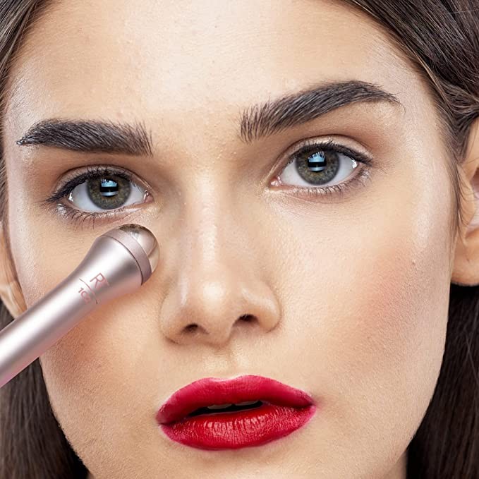 REAL TECHNIQUES Bright Eyes Makeup Brush Set, Professional Eye Brush Set, Soft Bristles, Eyeshadow, Brow, Blending, Scalloped and Lash Makeup Brushes, Set of 10